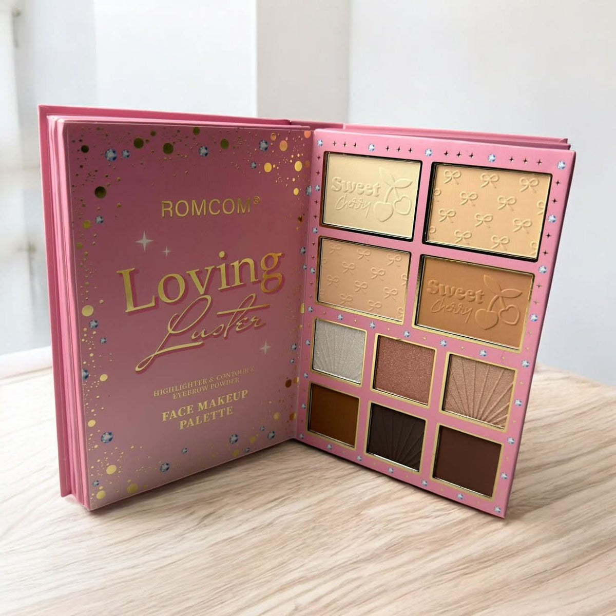 RomCom Dazzle Glow – All-in-One Makeup Book Palette